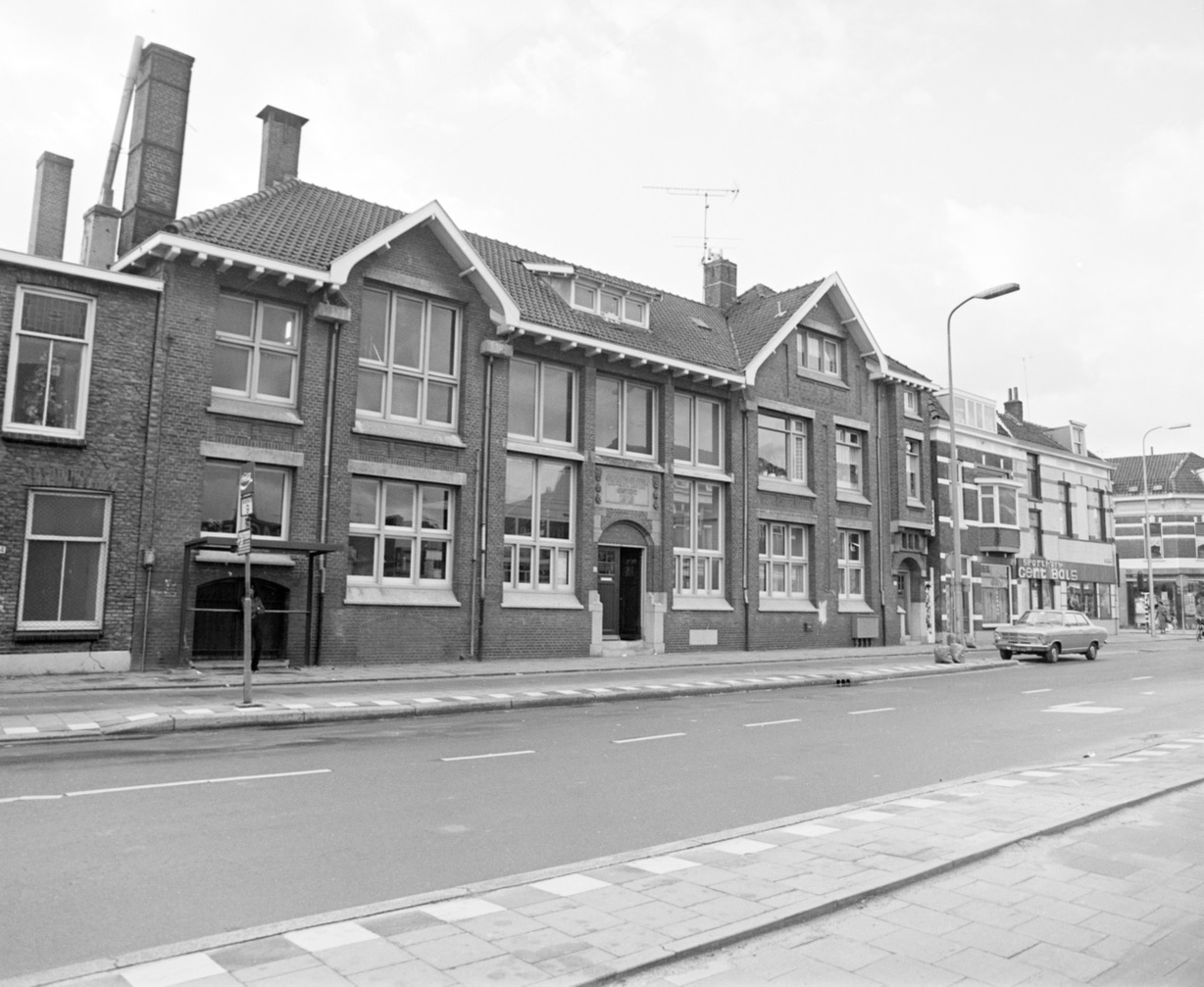 Badhuis aan de Kanaalstraat