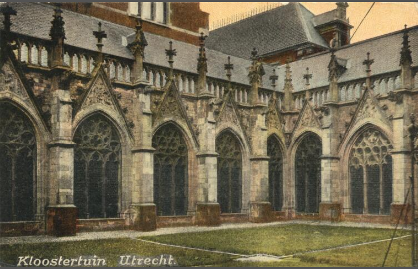De pandhof rond 1905/1910.