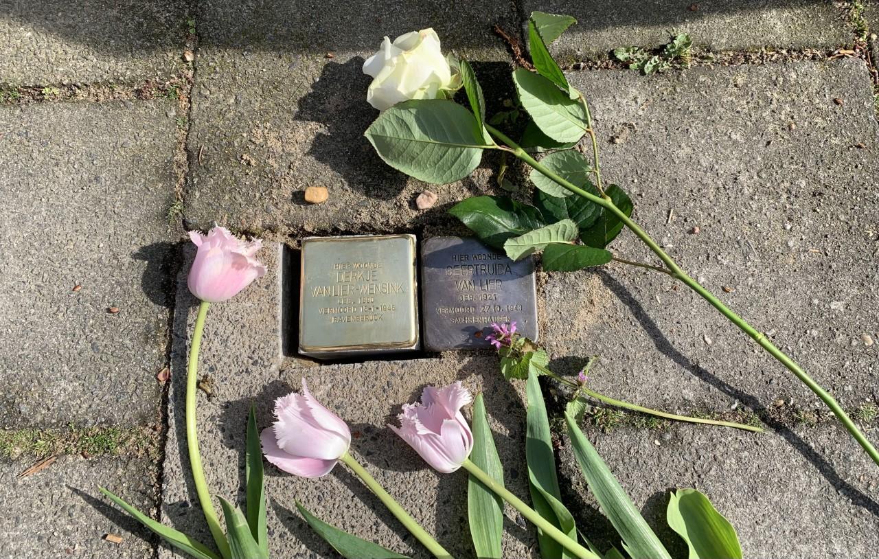 Stolpersteine voor Derkje en Truus van Lier