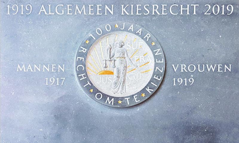 Herinnering aan 100 jaar algemeen kiesrecht voor mannen én vrouwen